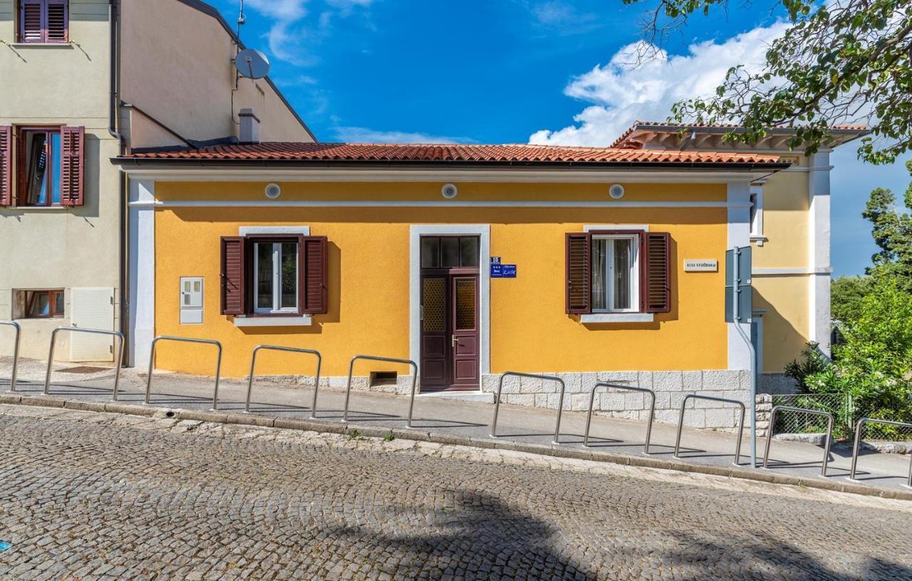 Apartment Lazzarich With Terrace Poreč Kültér fotó